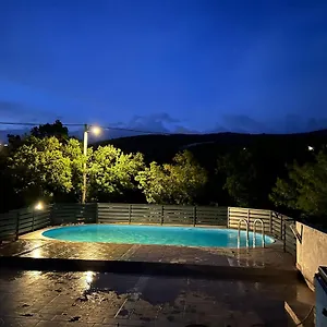 Apartment Mt, Šmrika