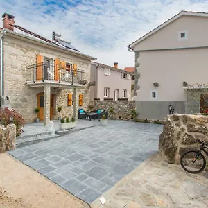 Ferienhaus Eredita, Milohnici